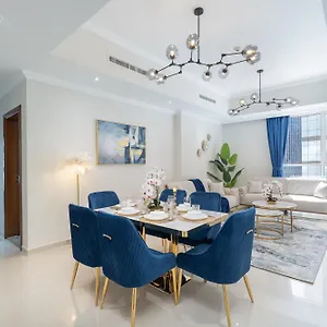 Dunya Tower Luxury And 2 Min Walk To Mall And Burj Khalifa In Heart Of Downtown شقة